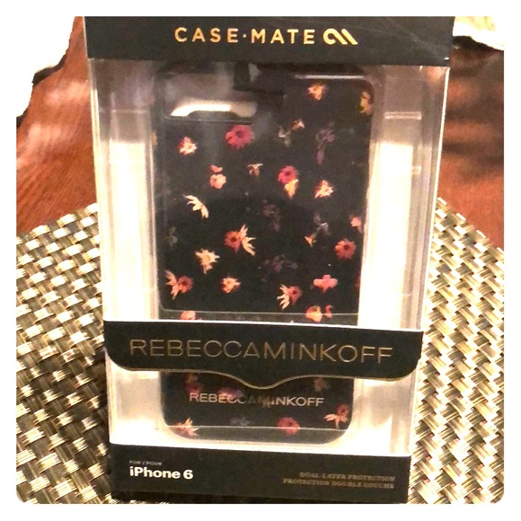 iPhone 6 case - Picture 1 of 1